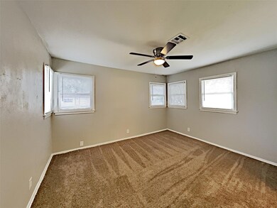 1102 Poindexter Ave, Cleburne, TX 76033 - photo 7