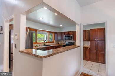 1104 Greenbriar Rd, Cherry Hill, NJ 08034 - photo 5