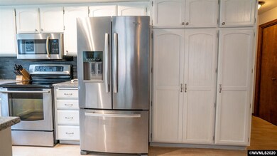 889 Alvina St SE, Salem, OR 97306 - photo 3