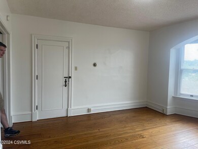 615 Broadway Apt 3 St, Milton, PA 17847 - photo 5