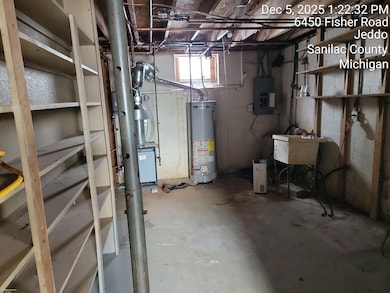 6450 Fisher Rd, Jeddo, MI 48032 - photo 5