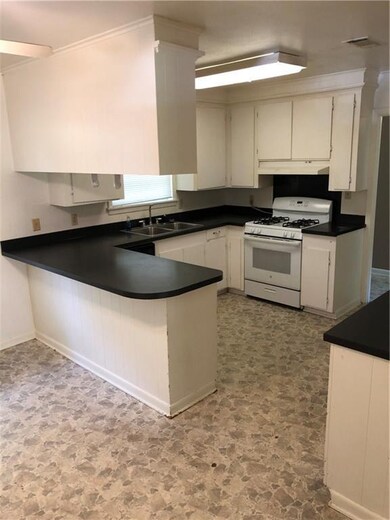 103 Lake Dr, Pineville, LA 71360 - photo 3