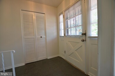 13519 Turkey Branch Pkwy, Rockville, MD 20853 - photo 2