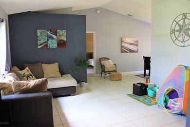 familyroom