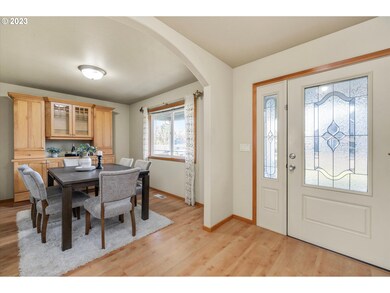 1347 N Grant St, Canby, OR 97013 - photo 7