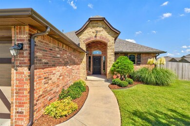 1921 NE 25th St, Moore, OK 73160 - photo 7