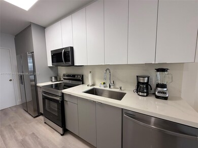 The Decoplage unit 1218, Miami Beach, FL 33139 - photo 5