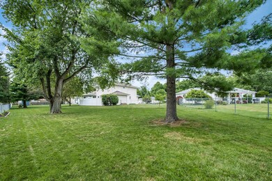 333 Larry Ln, Columbus, OH 43230 - photo 6