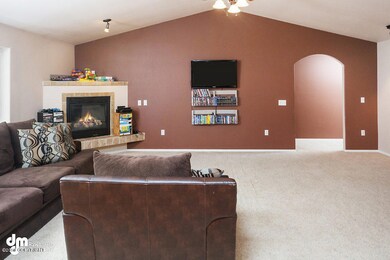 Living Room_DMD_2405-SMALL