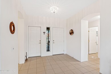 06-Entryway