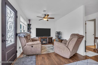 Living Rm