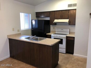 102 W Concorda Dr unit 102, Tempe, AZ 85282 - photo 2