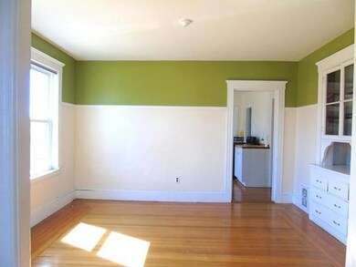 120 Montgomery St unit 3, Cambridge, MA 02140 - photo 4