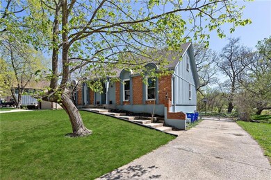 10226 Noland Rd, Lenexa, KS 66215 - photo 3