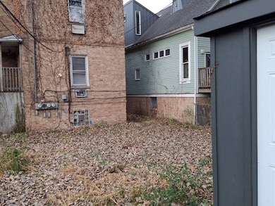 unlisted-address, Chicago, IL 60625 - photo 3