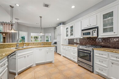 31030 Edgewater Dr, Magnolia, TX 77354 - photo 2