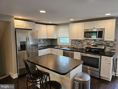 1090 Levengood Rd, Pottstown, PA 19464 - photo 6