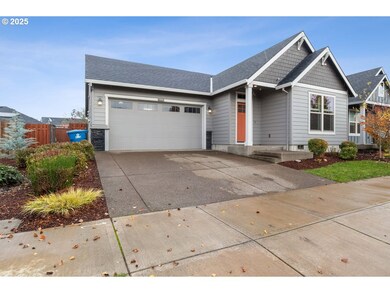 1396 Dahlia St, Woodburn, OR 97071 - photo 2