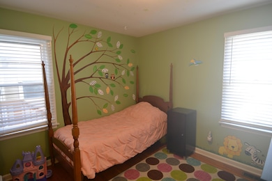 646 E Jeffrey Place, Columbus, OH 43214 - photo 7