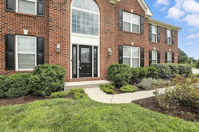 605 Coleberry Ct, Cleves, OH 45002 - photo 2