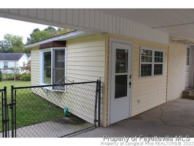 1065 Winslow St, Fayetteville, NC 28306 - photo 4