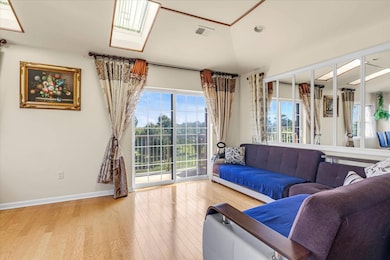 2-15C Constitution Place unit 179, College Point, NY 11356 - photo 2