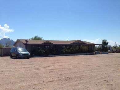 1025 W Kaniksu St, Apache Junction, AZ 85120 - photo 2