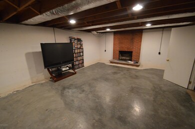 6104 Apex Dr, Louisville, KY 40219 - photo 6