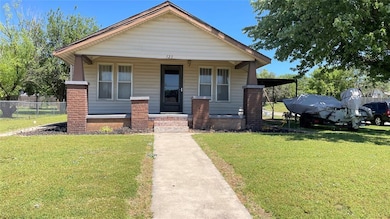 View of front of property featuring a porch