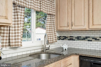 43 Blueberry Ln, Willingboro, NJ 08046 - photo 7