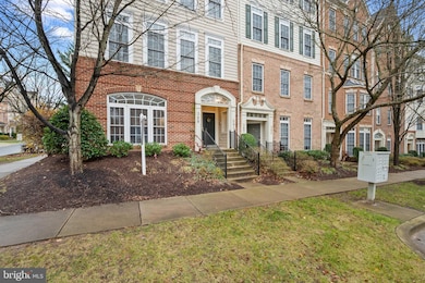 589 Odendhal Ave, Gaithersburg, MD 20877 - photo 3