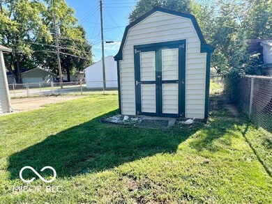 651 N Cherry St, Columbus, IN 47201 - photo 7