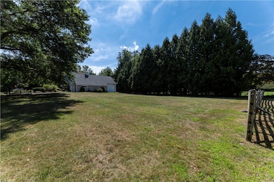 1 Stone Tower Ln, Barrington, RI 02806 - photo 7