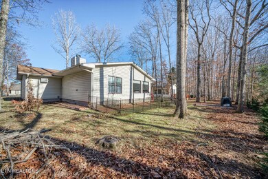 156 Dovenshire Dr, Crossville, TN 38558 - photo 5