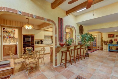 EAT IN KITCHEN AREA WITH BREAKFAST BAR