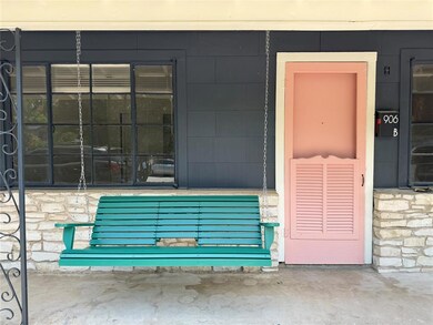 906 E 46th St unit B, Austin, TX 78751 - photo 4