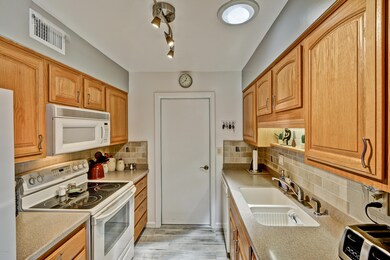 17606 N 102nd Dr, Sun City, AZ 85373 - photo 5