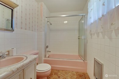 23818 Orting Kapowsin Hwy E, Graham, WA 98338 - photo 6