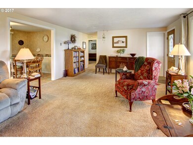 750 Sunview St, Eugene, OR 97404 - photo 5