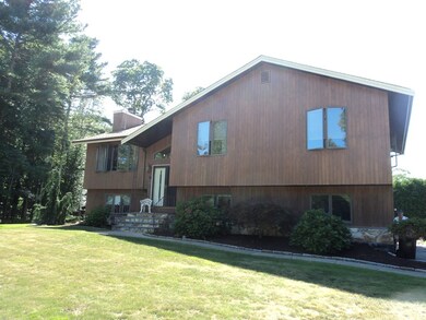 16 Strawberry Ln, North Dartmouth, MA 02747 - photo 2