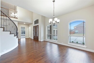 218 Crestview Dining