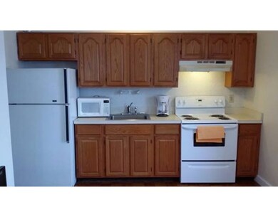 122 Berkshire St unit 8, Cambridge, MA 02141 - photo 4