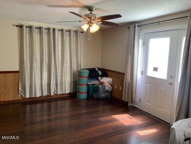 Living Rm