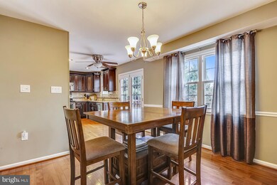 13210 Stone Heather Dr, Herndon, VA 20171 - photo 6