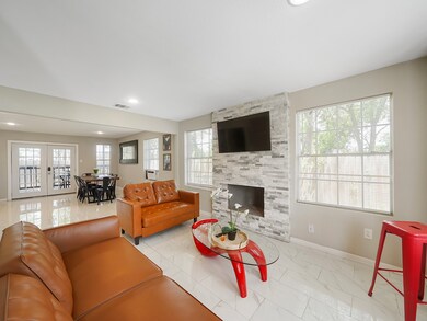 2504 2B Ferguson Way, Houston, TX 77088 - photo 7