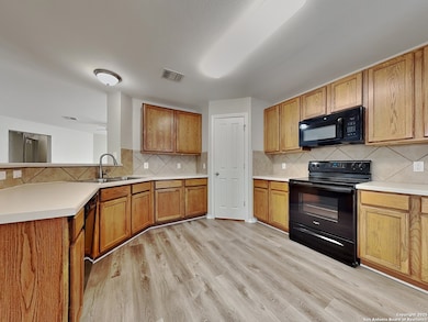 201 Hereford St, Cibolo, TX 78108 - photo 7