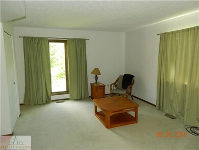 5718 Ellendale Dr, Lansing, MI 48911 - photo 4