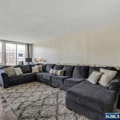 The Devonshire unit 18D, Hackensack, NJ 07601 - photo 4