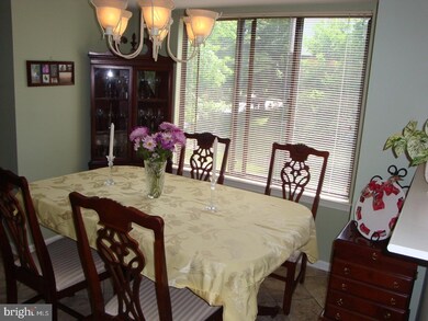 2189 E Village Rd, Southampton, PA 18966 - photo 5