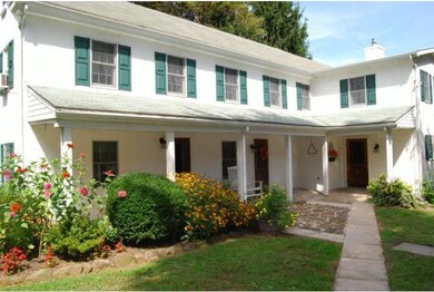 738 Schoolhouse Rd, Pottstown, PA 19465 - photo 2